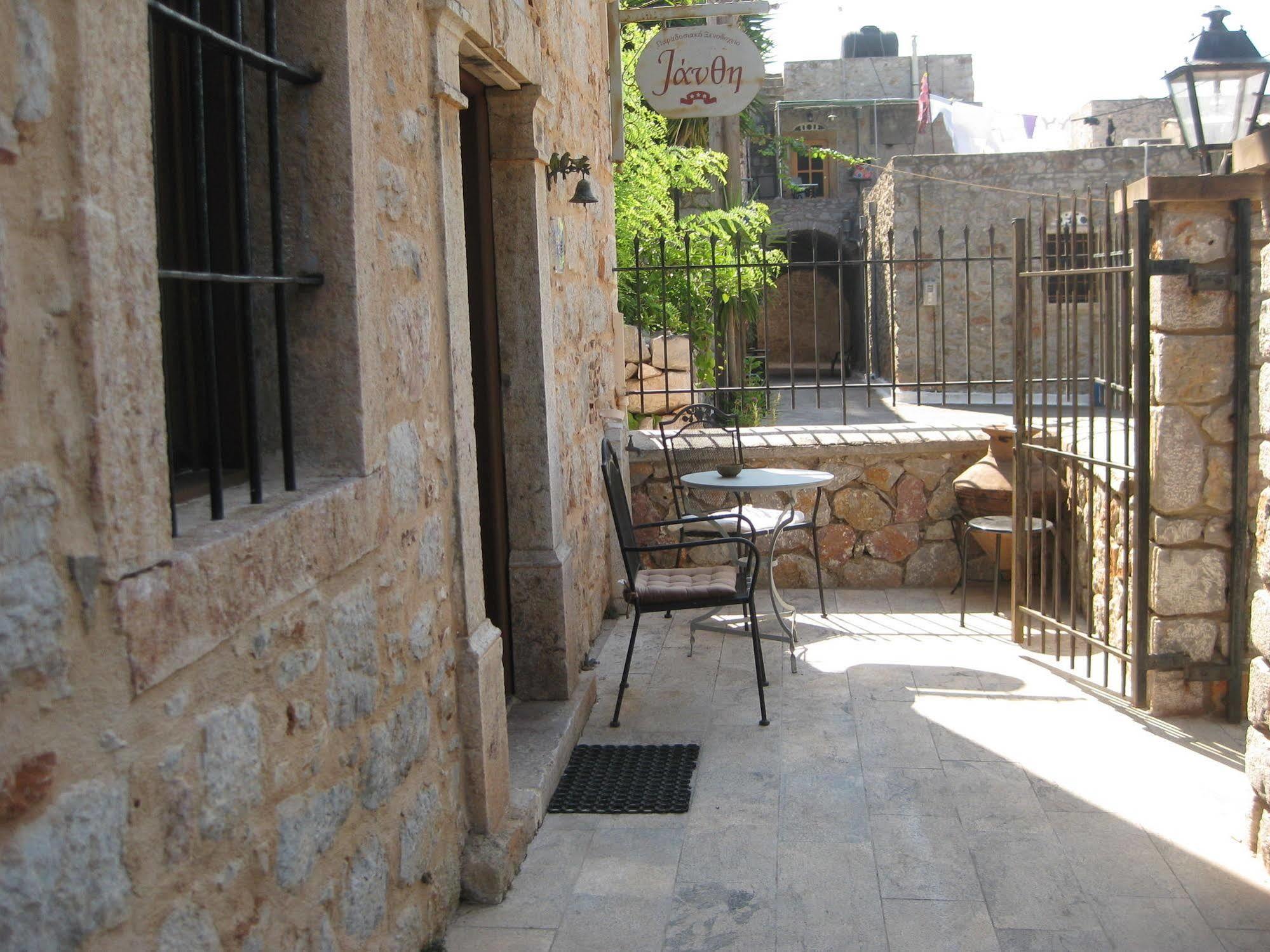 Traditional Hotel Ianthe Βέσσα Εξωτερικό φωτογραφία